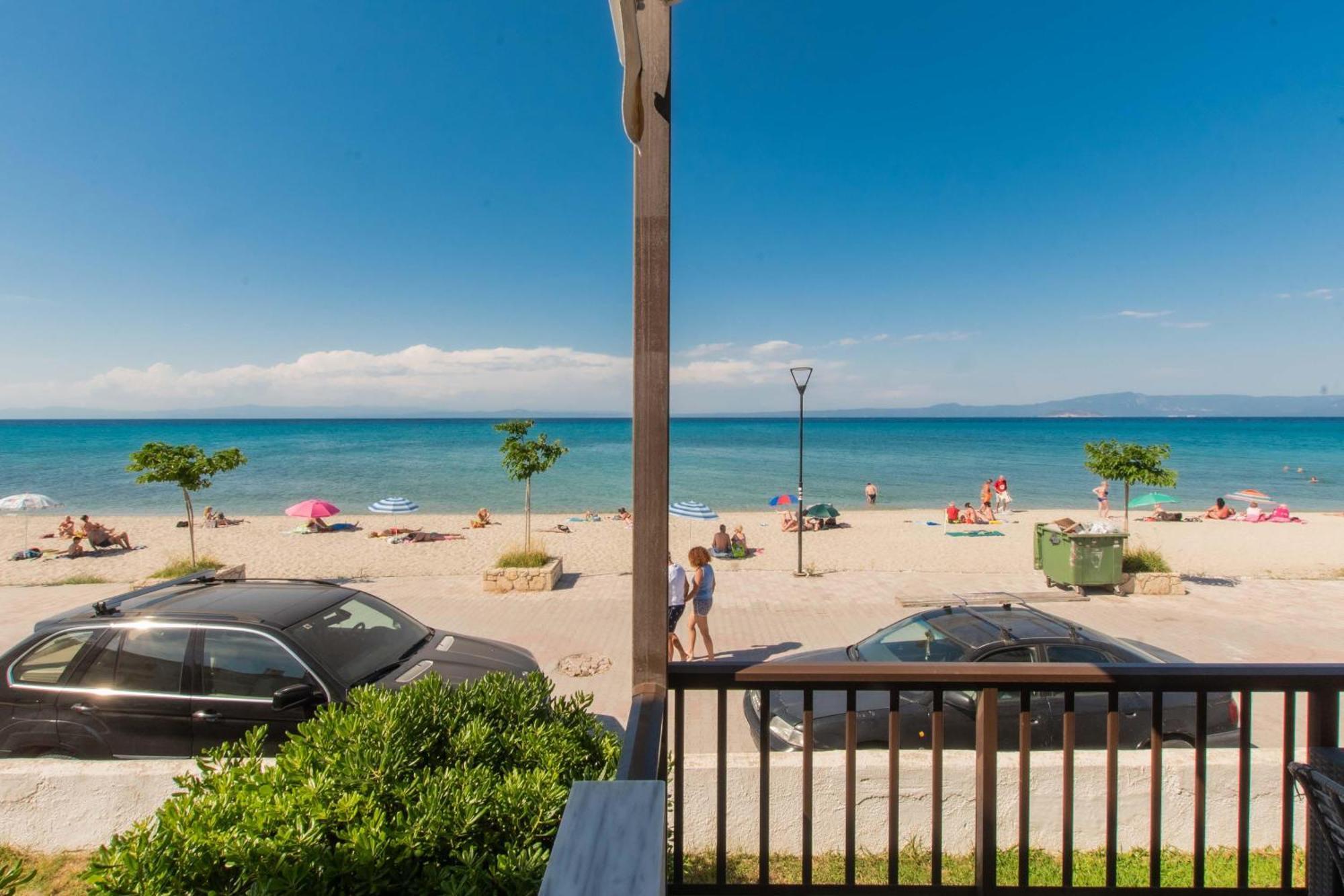 Houseloft Horizon Seafront Pefkochori Villa Exterior photo